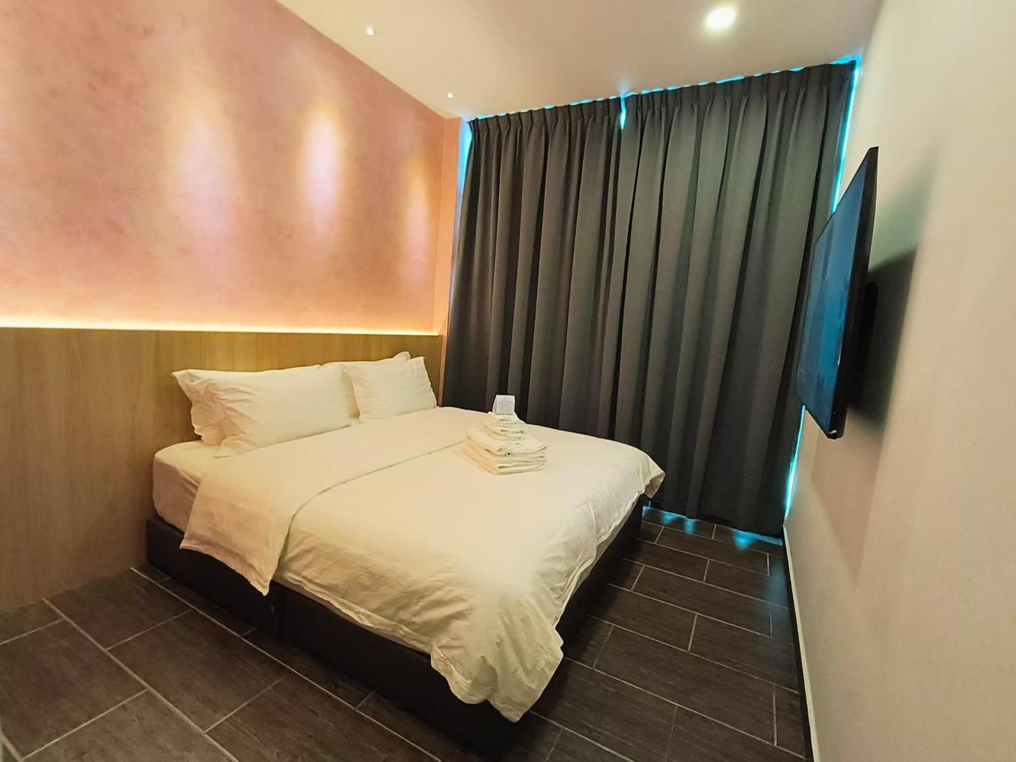Red'S Hotel Bintulu Exterior photo